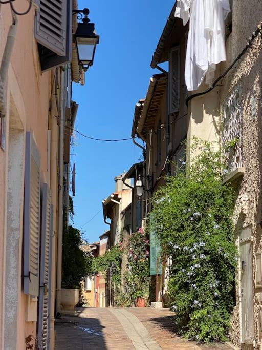 Click! Casa Lamartine Fabulous Ideal Location Walk To All!!! Cassis Luaran gambar