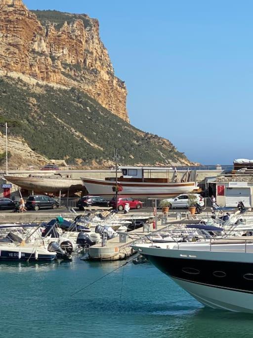 Click! Casa Lamartine Fabulous Ideal Location Walk To All!!! Cassis Luaran gambar