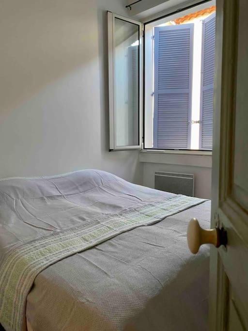 Click! Casa Lamartine Fabulous Ideal Location Walk To All!!! Cassis Luaran gambar